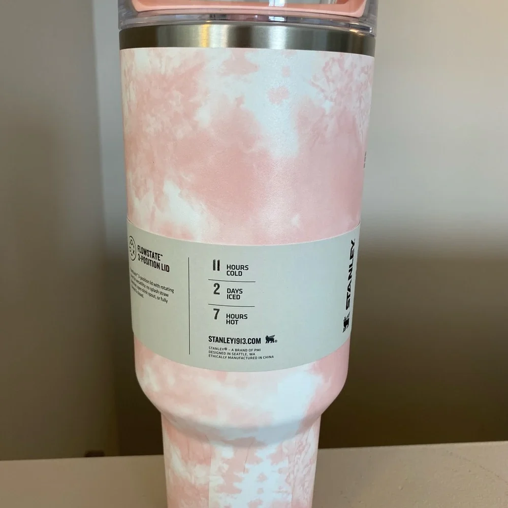 Stanley 40oz Peach Tie-Dye Quencher Tumbler NWT - Picture 4 of 4